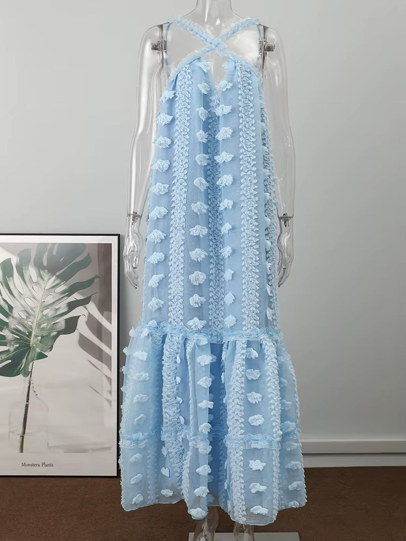 Effortless Chic: Sleeveless Halter Maxi Summer Dress